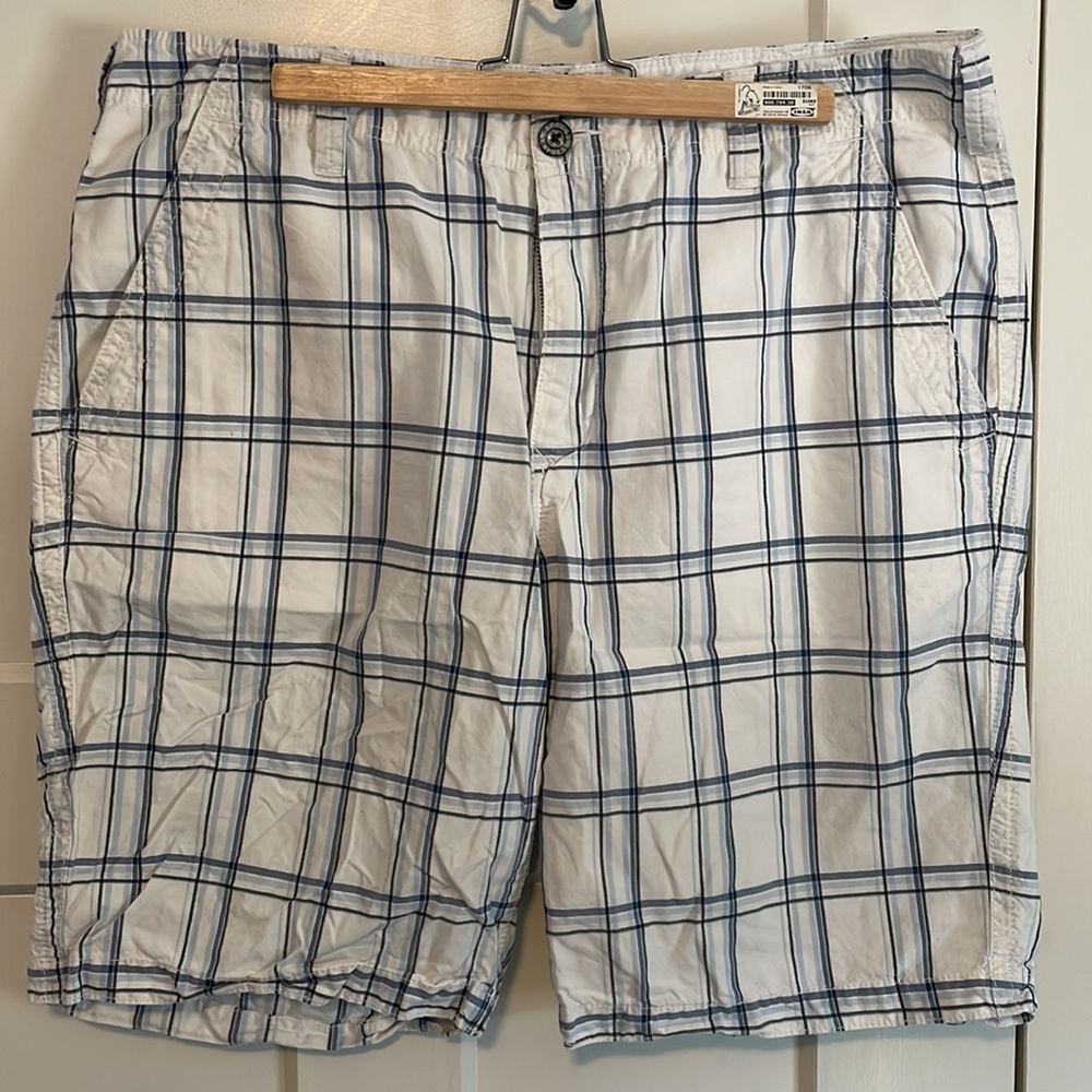 Express Size 36 Large plaid checkered blue and white shorts light weight